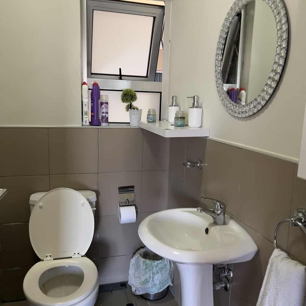 Rename all images to the property name, same as above as well as description of Image.
eg. 3 Bedroom House, Okahandja - Kitchen