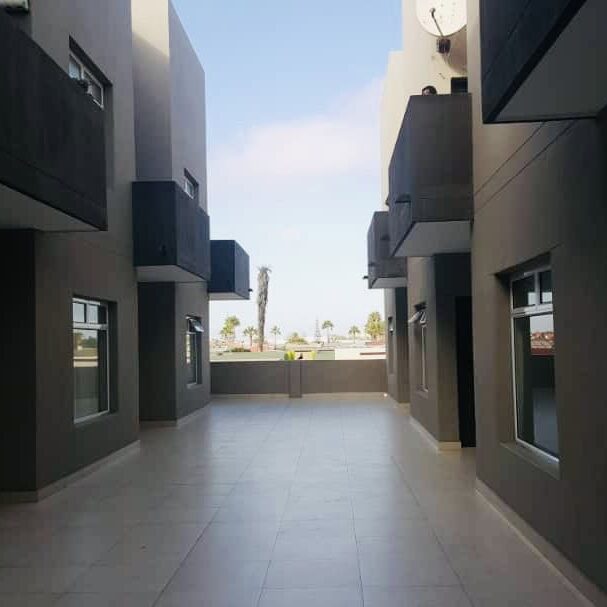 c718d895-4f49-4677-98b0-34d9552a3538